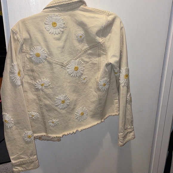 Blank NYC Daisy embroidered denim jacket - Picture 4 of 7